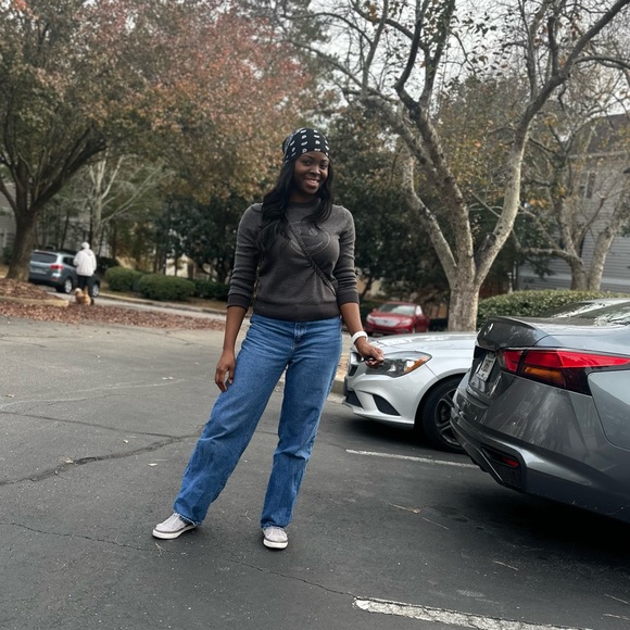 Meet your Posher, Brownie - Picture 3 of 3